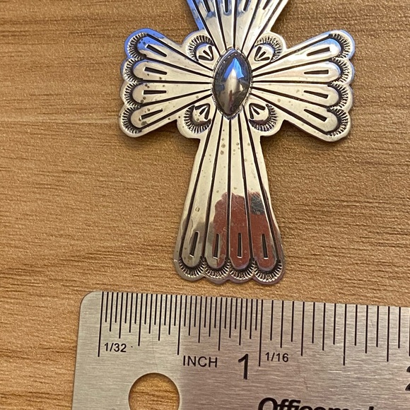 925 sterling silver Navajo signed Arnold Blackgoat cross pendant - Picture 4 of 13